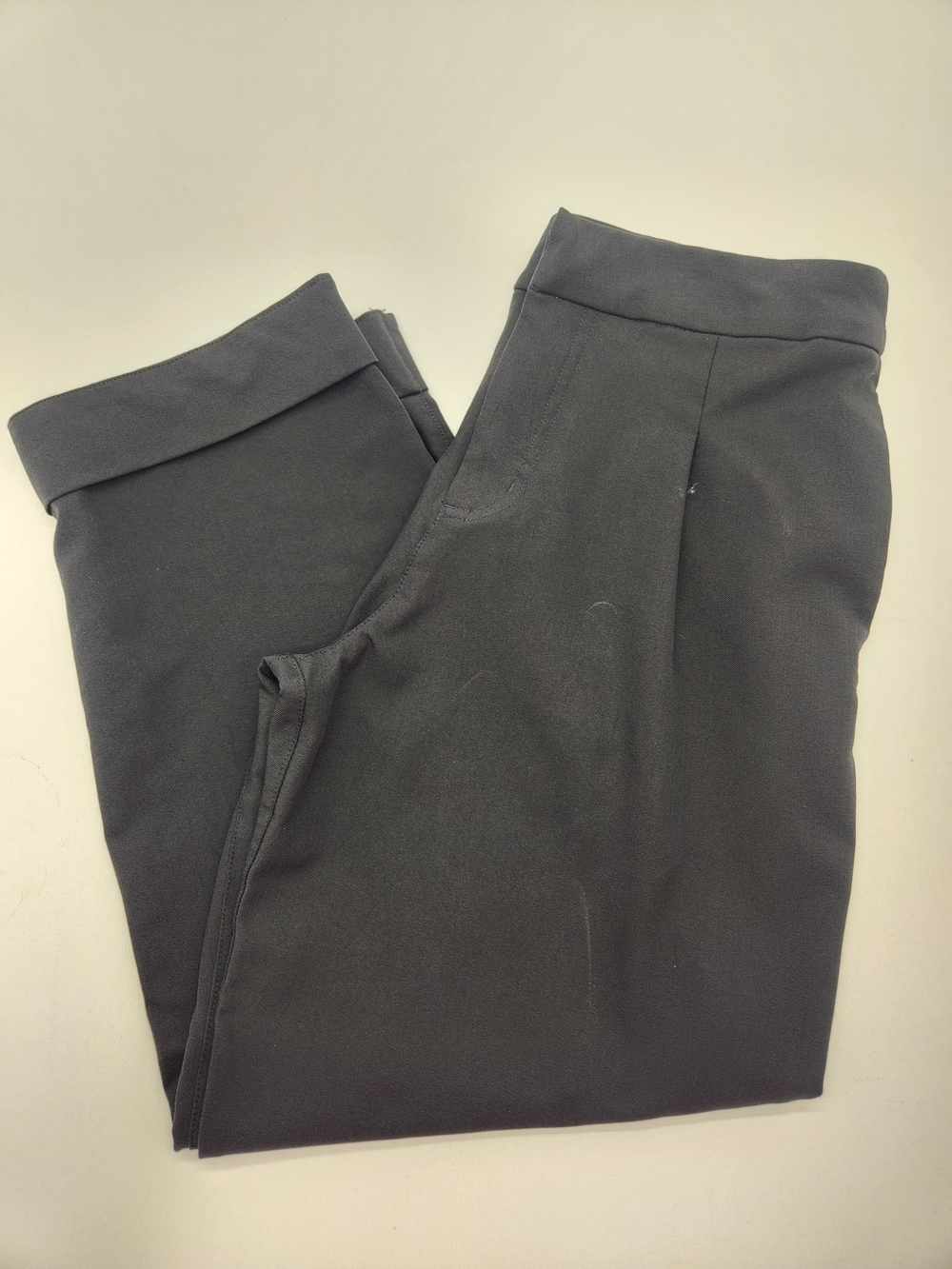 Lululemon Black High Rise Cropped Trouser Pants Women's 28 EUC